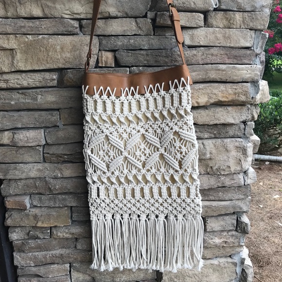 crochet fringe purse